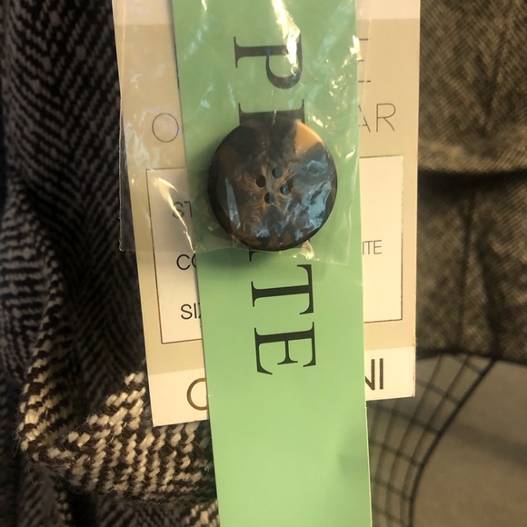 🌺🌺 SOLD ** 🌺🌺🌺. Pea coat 🧥 gray ! CAVALINI - Picture 4 of 8